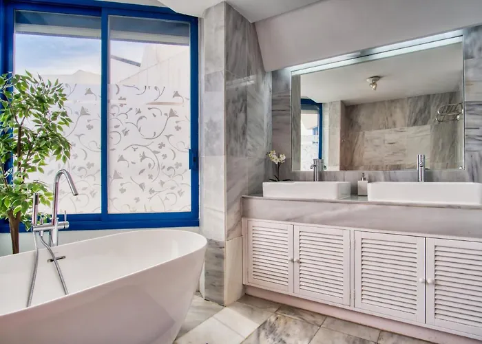 Seaside Penthouse Lejlighed Marbella